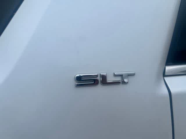 Used 2017 GMC Acadia Limited SLT FWD image 2