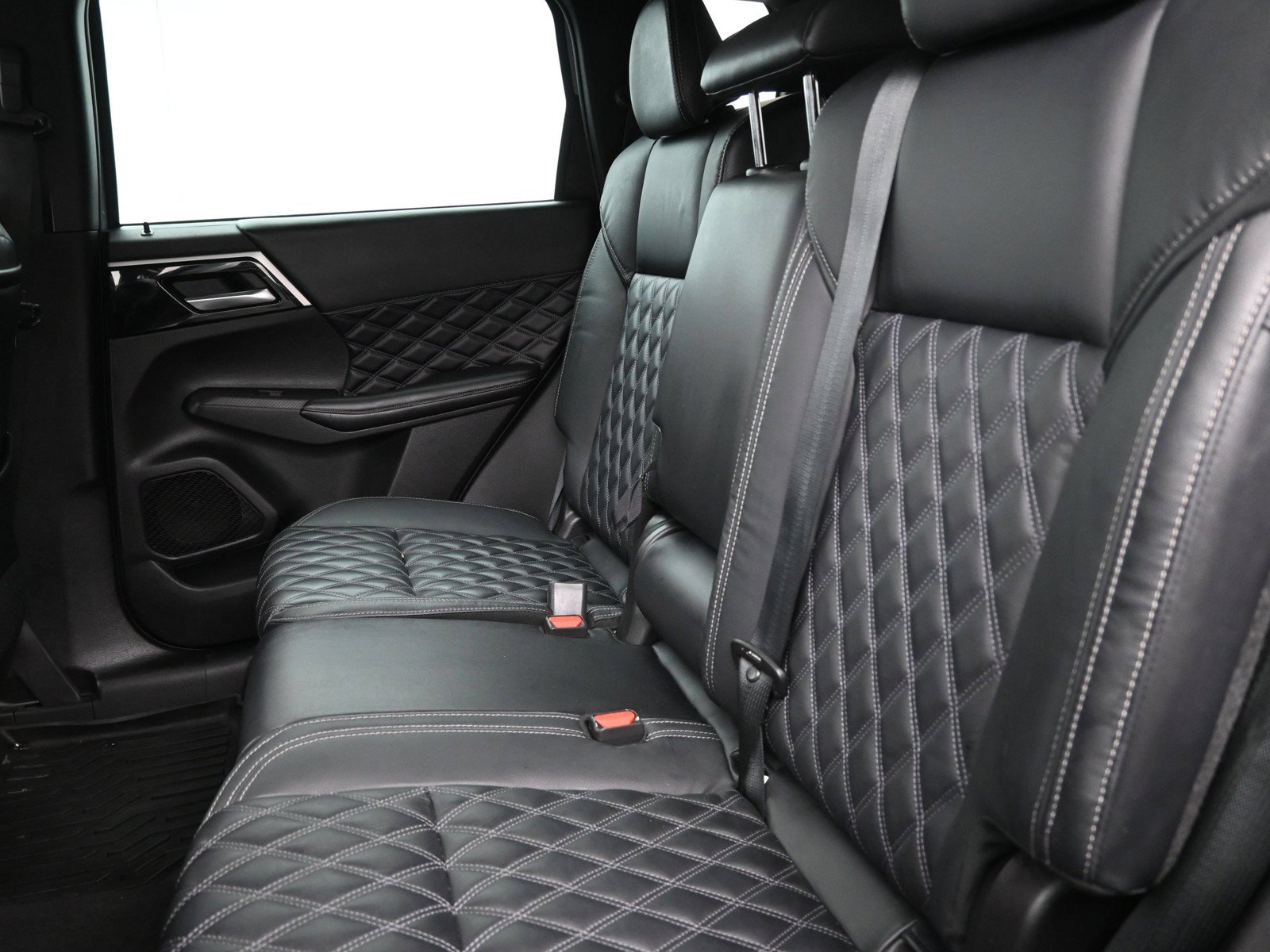 Used 2022 Mitsubishi Outlander SEL FWD image 21