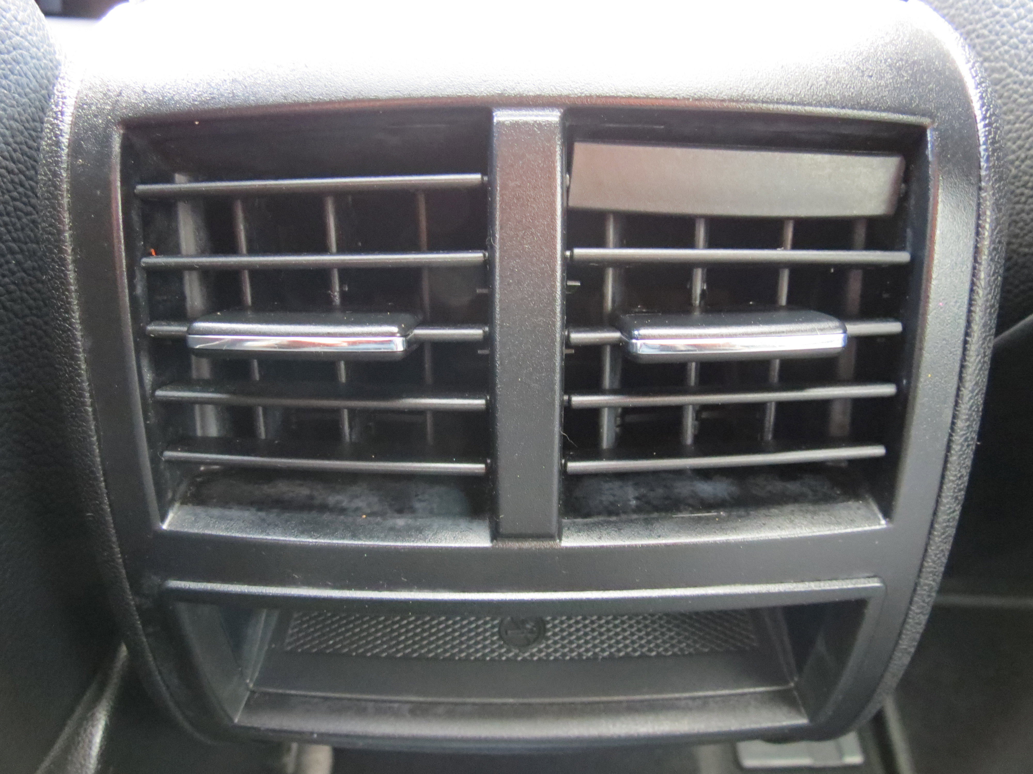 Used 2010 Mercedes-Benz GL 450 4MATIC image 32