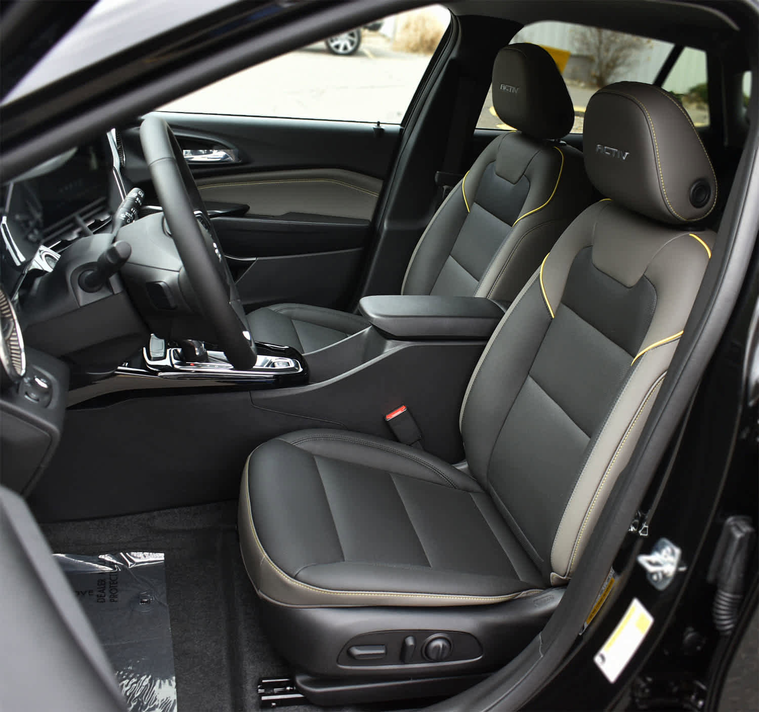 New 2026 Chevrolet Trax ACTIV w/ Sunroof Package image 9