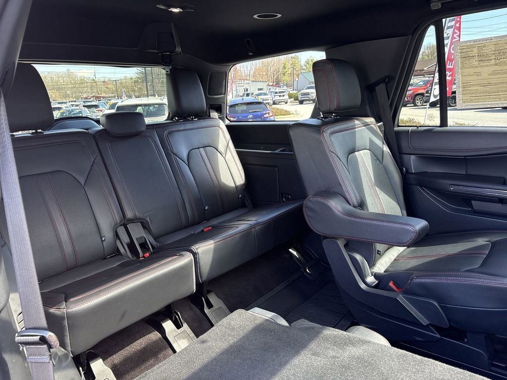 Used 2023 Ford Expedition Limited image 31