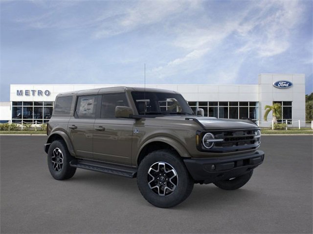 New 2025 Ford Bronco Outer Banks image 7