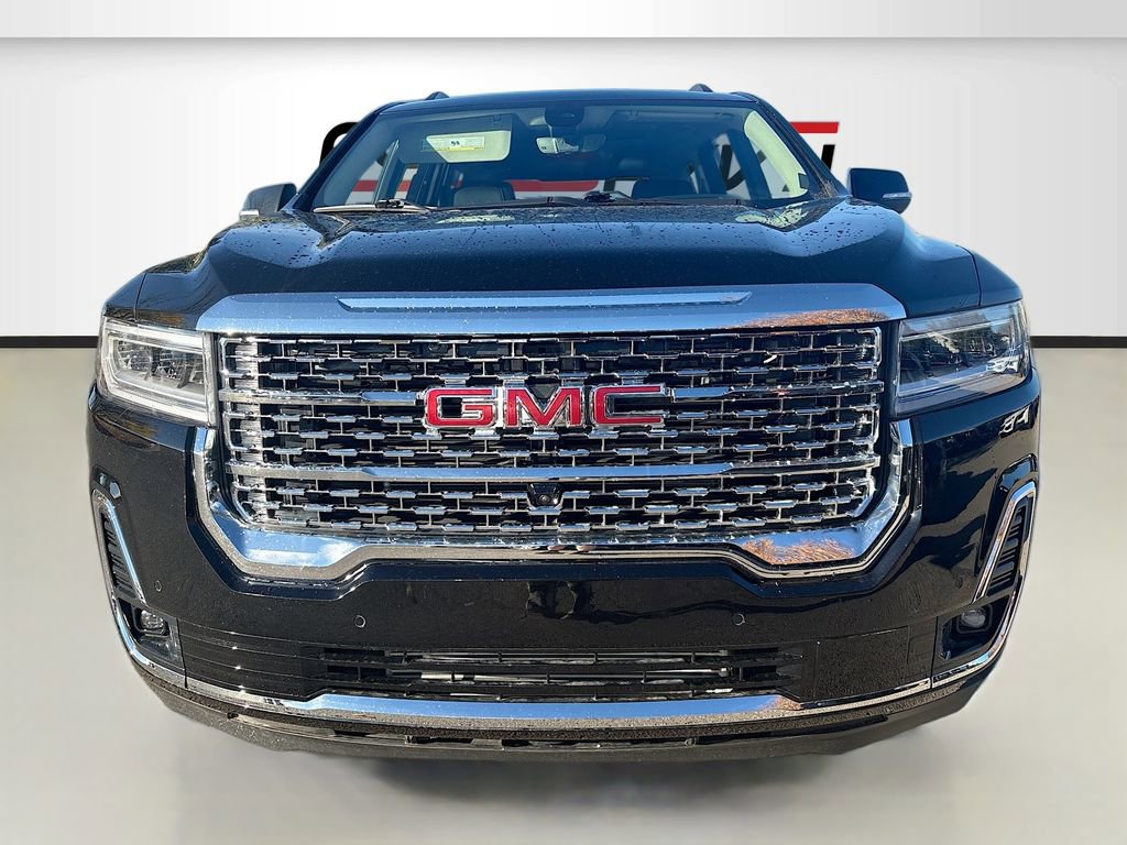 Used 2023 GMC Acadia Denali w/ Black Diamond Edition image 2