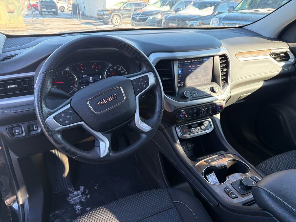 Used 2023 GMC Acadia SLE w/ Driver Convenience Package image 14