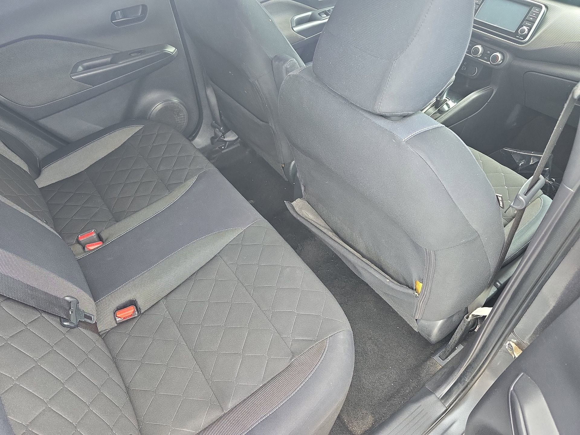 Used 2018 Nissan Kicks S FWD image 11
