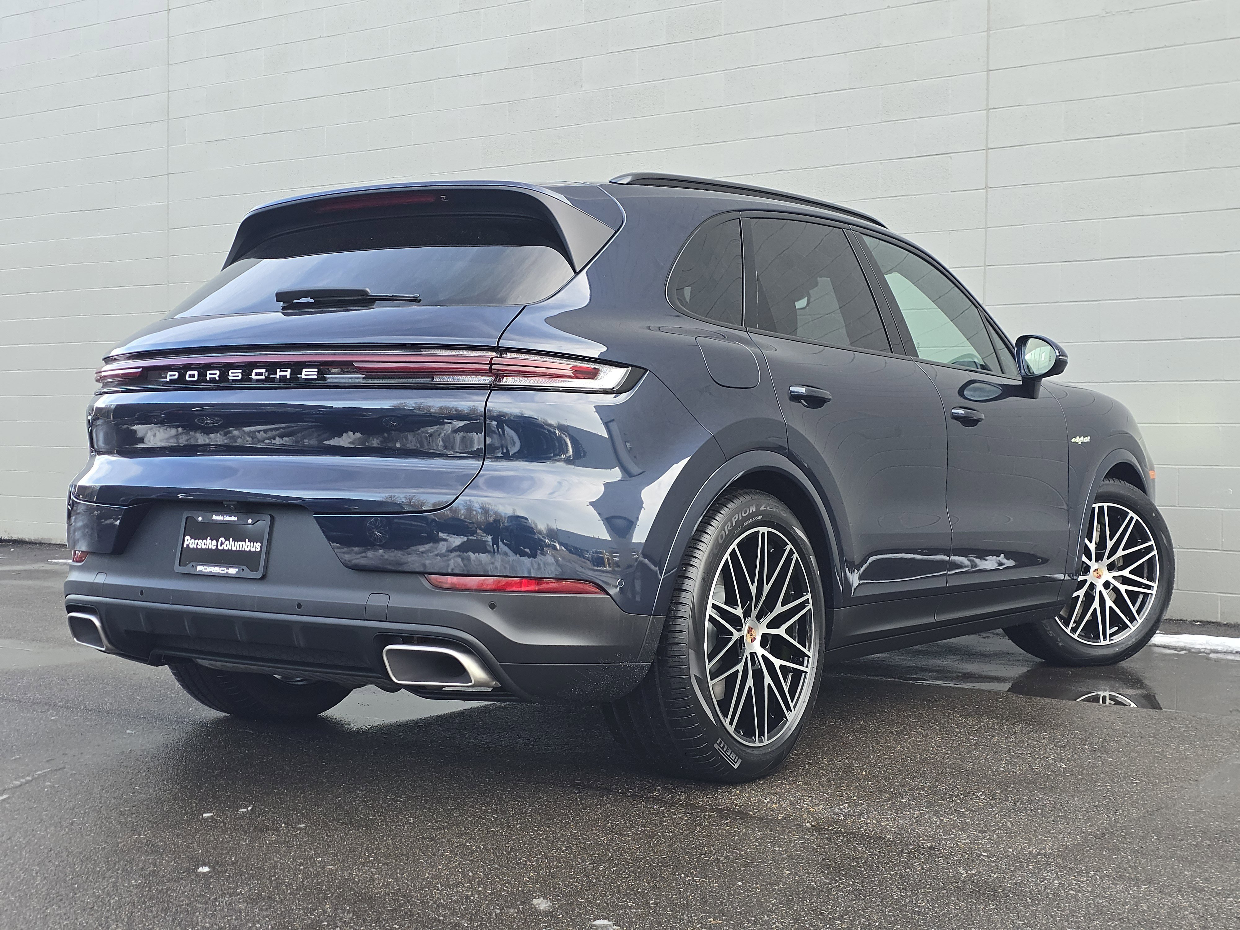 New 2026 Porsche Cayenne E-Hybrid image 9