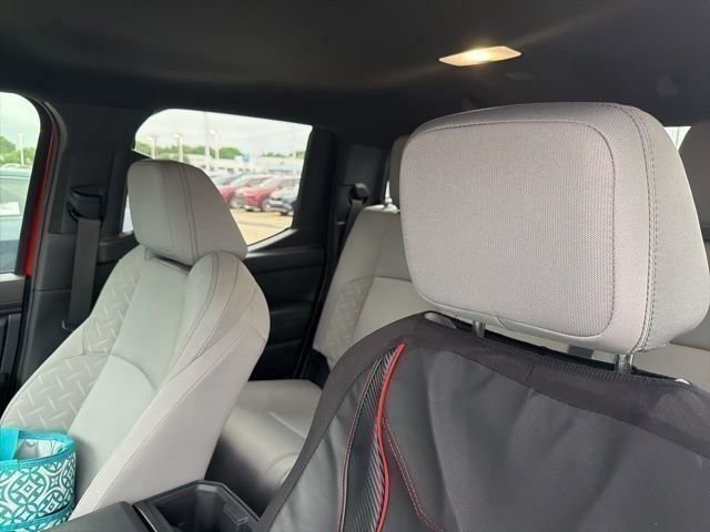 Used 2026 Toyota Tacoma SR5 AWD/4WD image 10