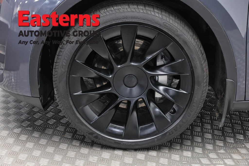Used 2022 Tesla Model Y Long Range AWD/4WD image 27