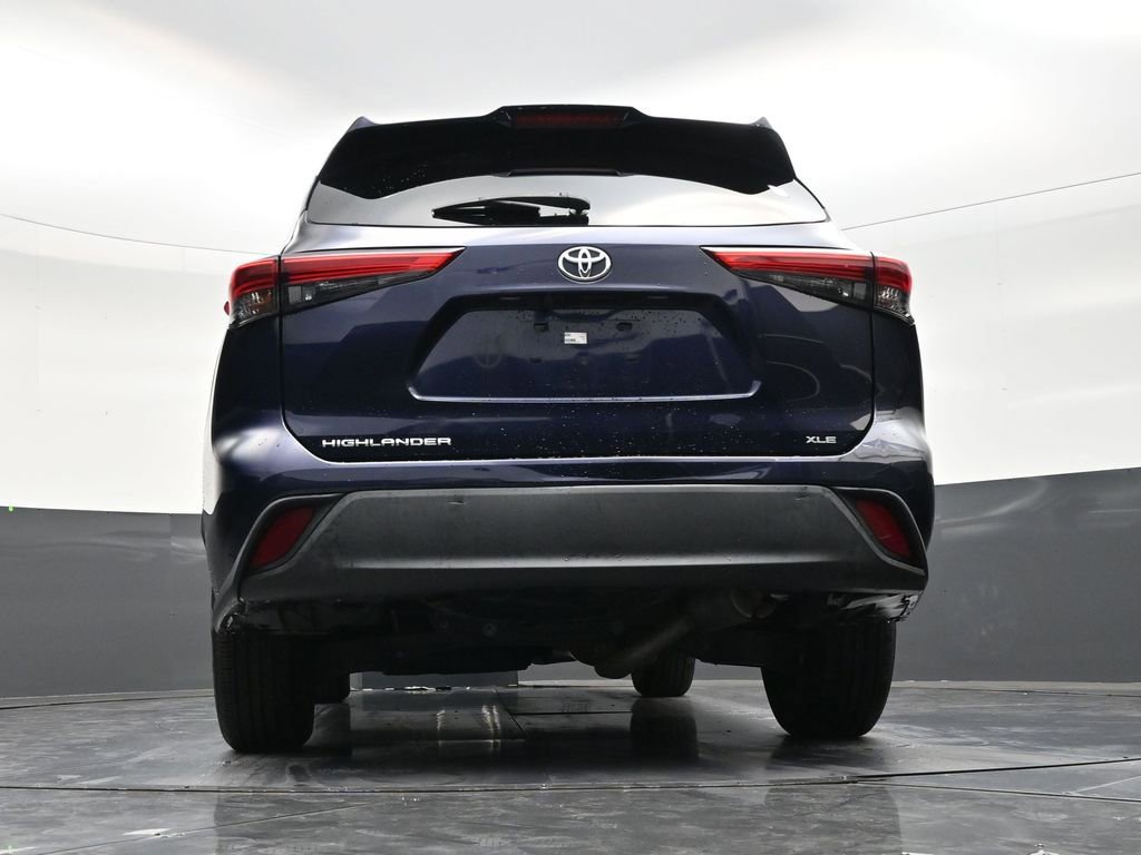 Used 2020 Toyota Highlander XLE image 22