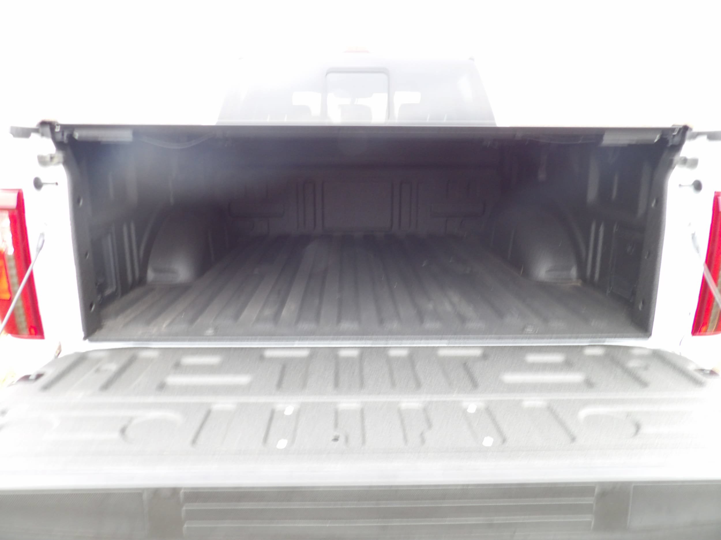 Used 2025 Ford F150 XLT w/ Equipment Group 302A MID AWD/4WD image 10