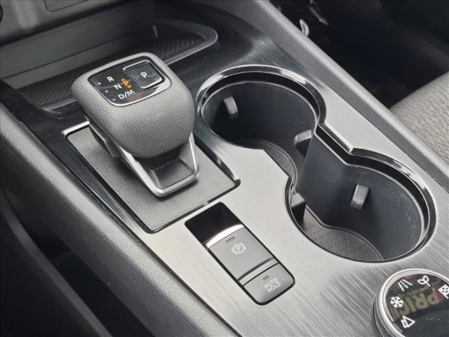 Used 2025 Nissan Rogue SV AWD/4WD image 12