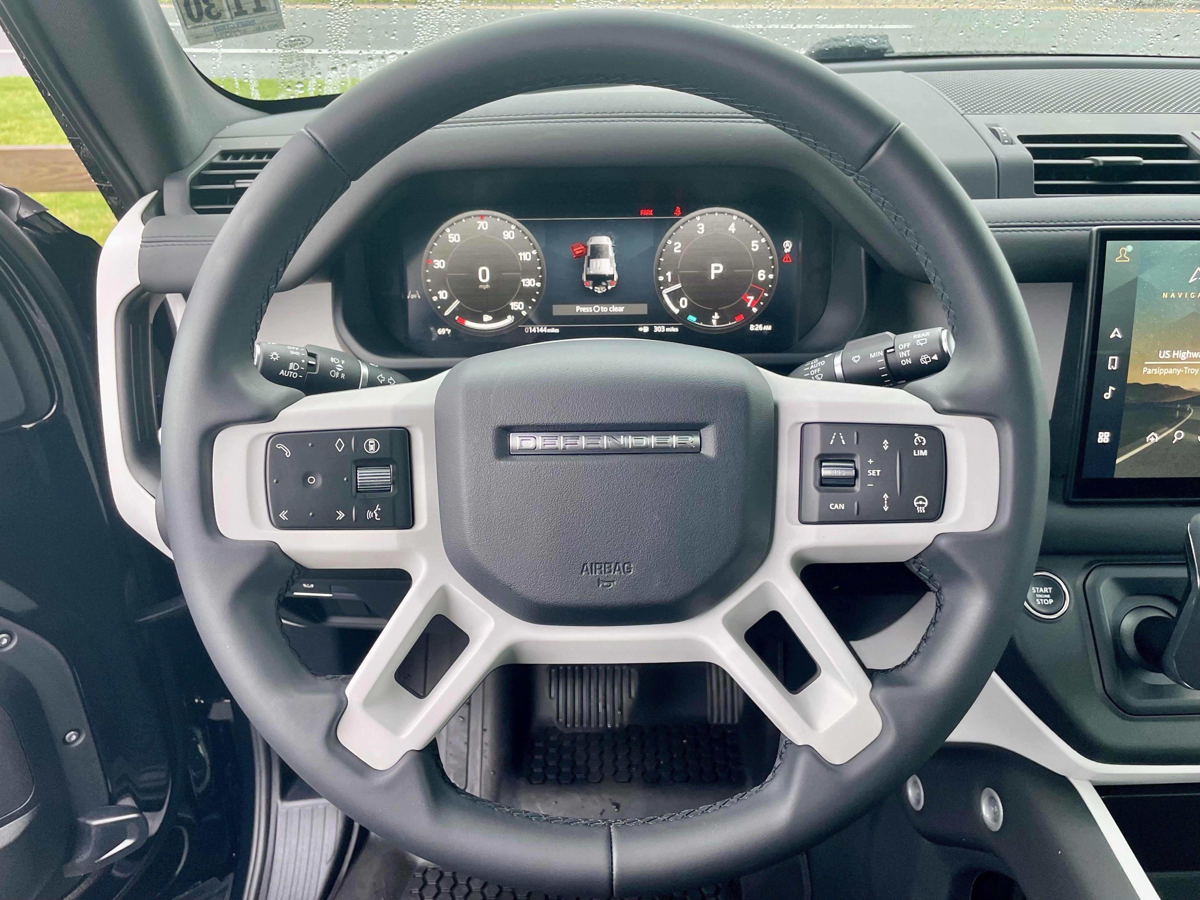 Certified 2025 Land Rover Defender 110 X-Dynamic SE AWD/4WD image 21
