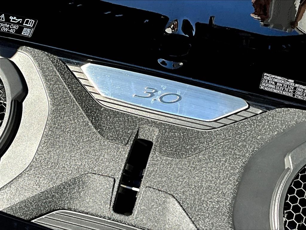 Certified 2025 Porsche 911 Carrera image 34