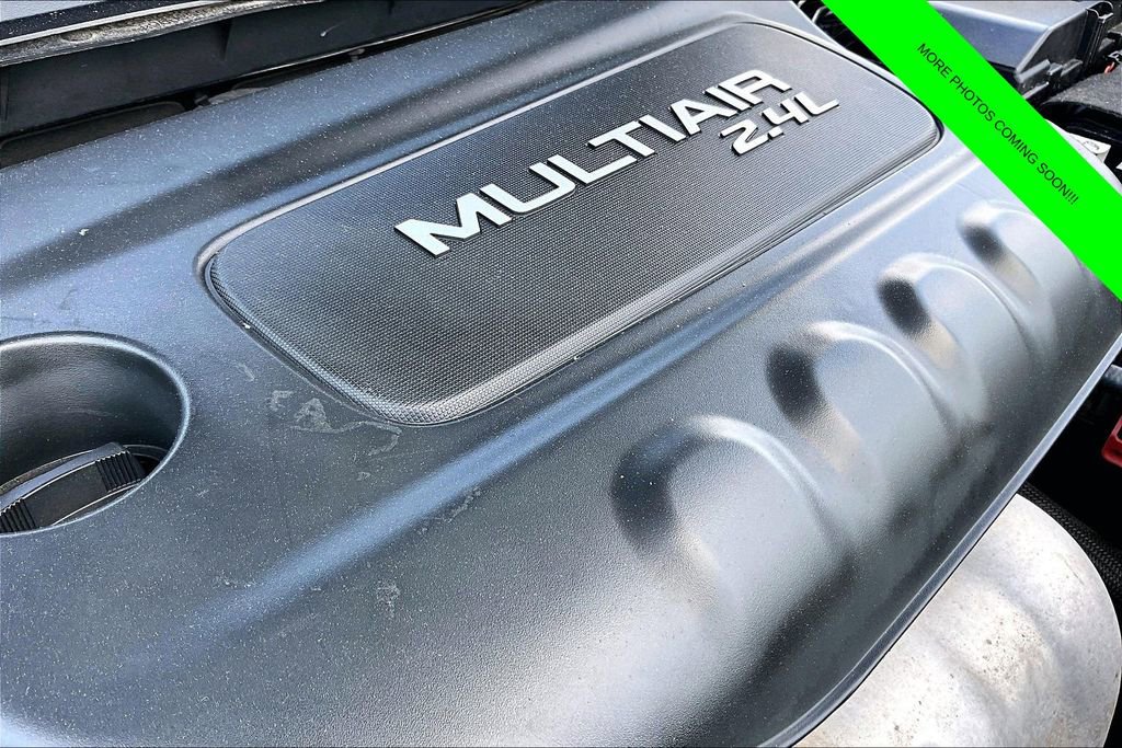 Used 2019 Jeep Cherokee Latitude w/ Popular Appearance Group AWD/4WD image 34