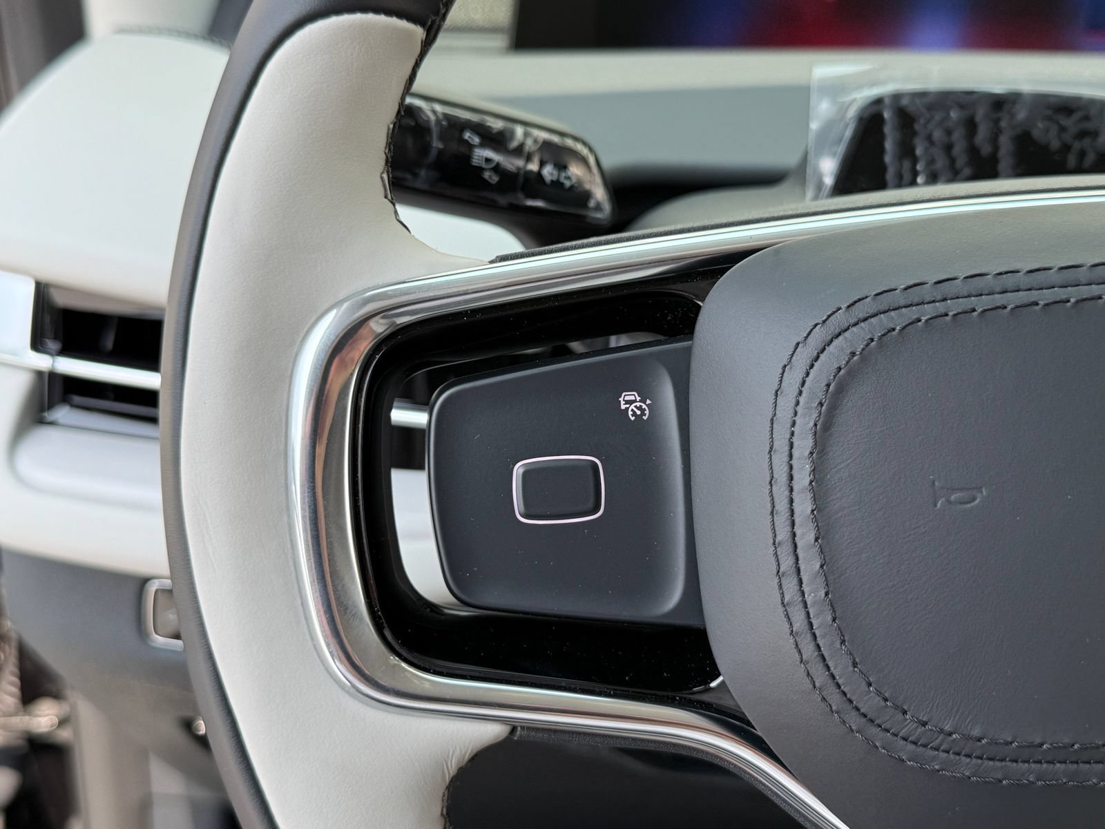 New 2026 Lincoln Navigator L Reserve AWD/4WD image 37