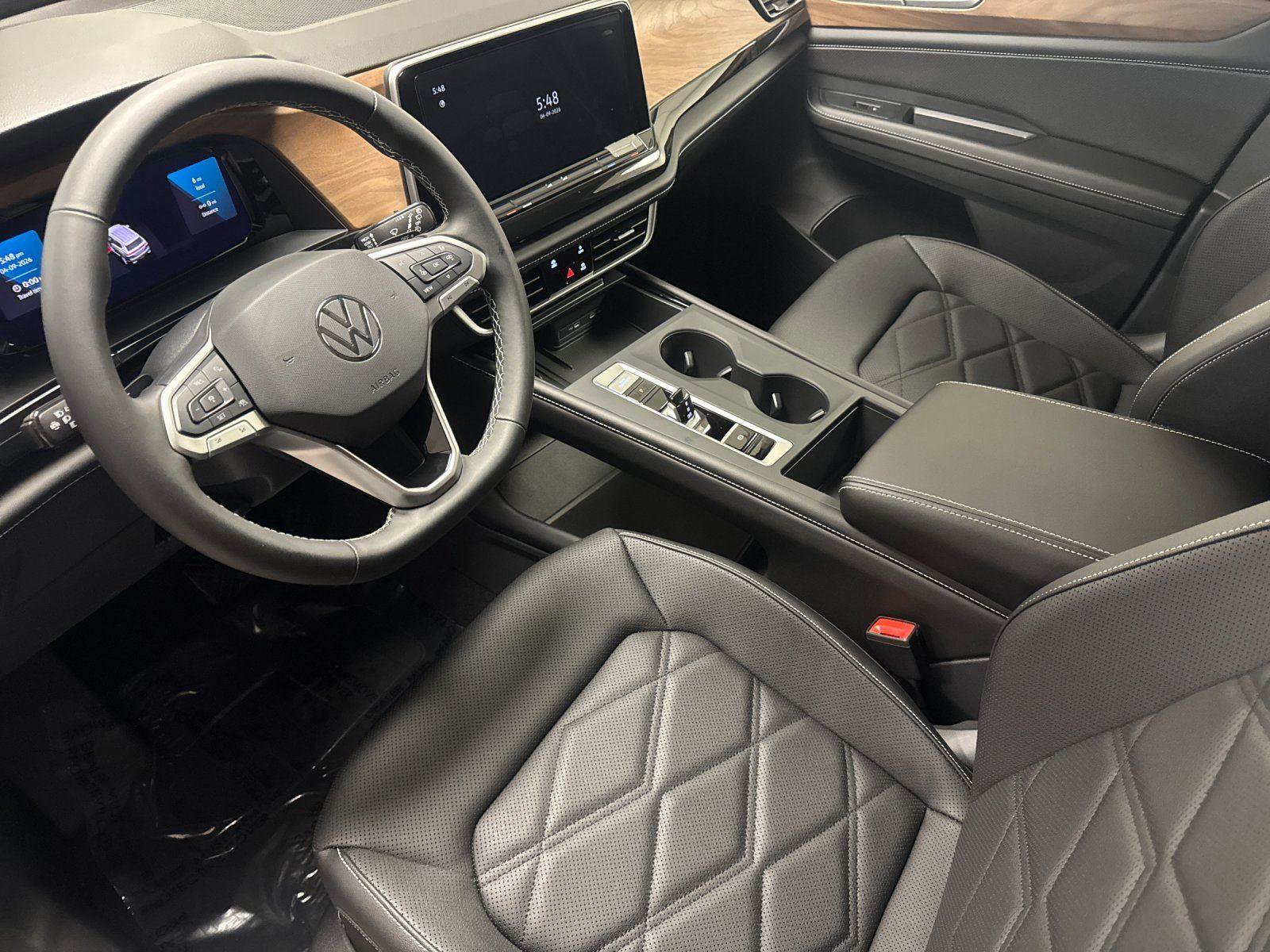 New 2026 Volkswagen Atlas SE image 9