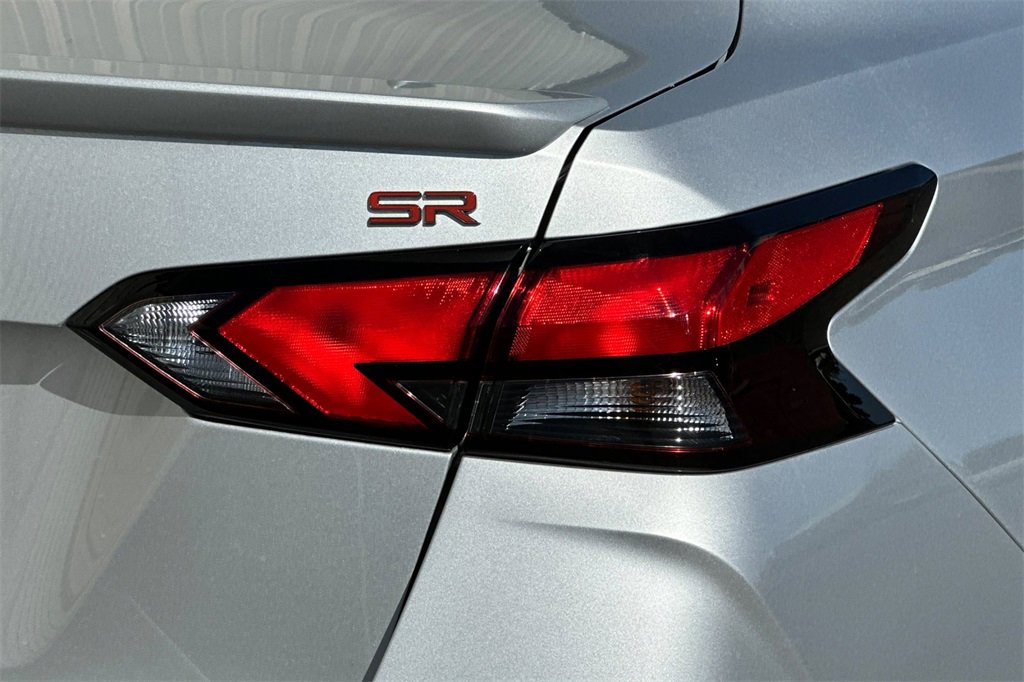 Used 2025 Nissan Versa SR w/ Trunk Package image 28