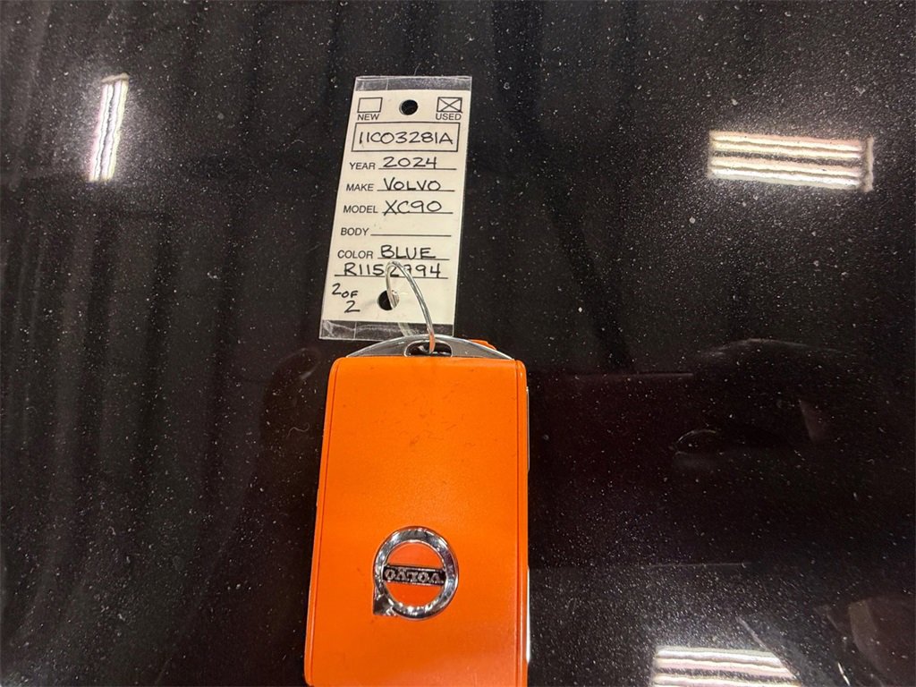 Used 2024 Volvo XC90 B6 Ultimate image 32