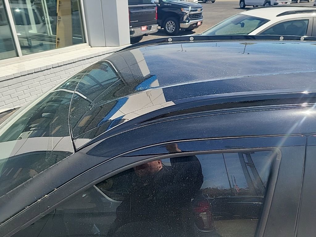 Used 2023 Nissan Kicks SR w/ SR Premium Package image 19