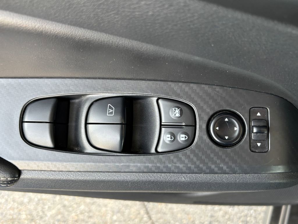 Used 2022 Nissan Altima 2.5 SV image 24