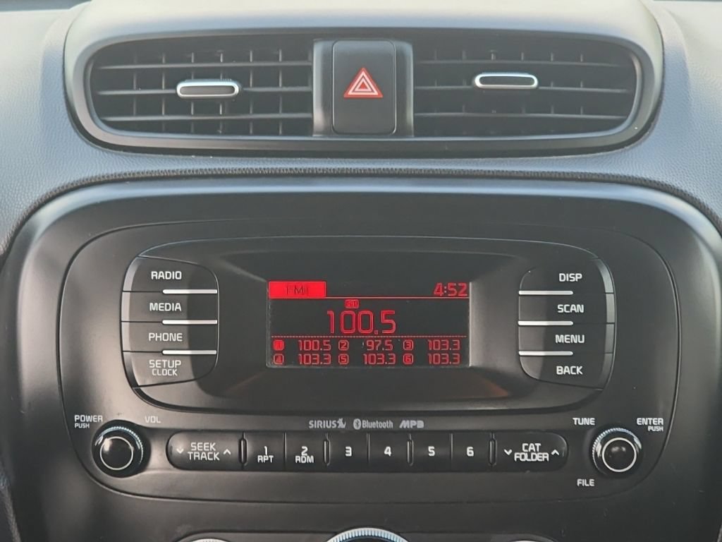 Used 2014 Kia Soul FWD image 13