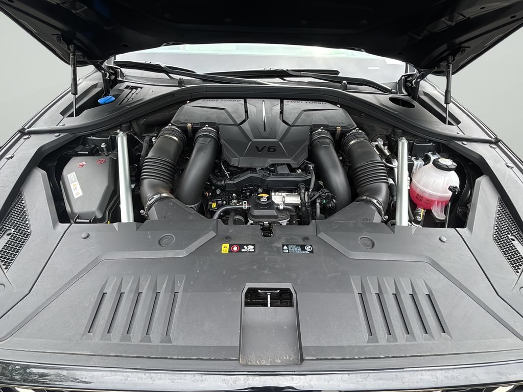 Certified 2026 Genesis GV70 3.5T Sport Prestige AWD/4WD image 9