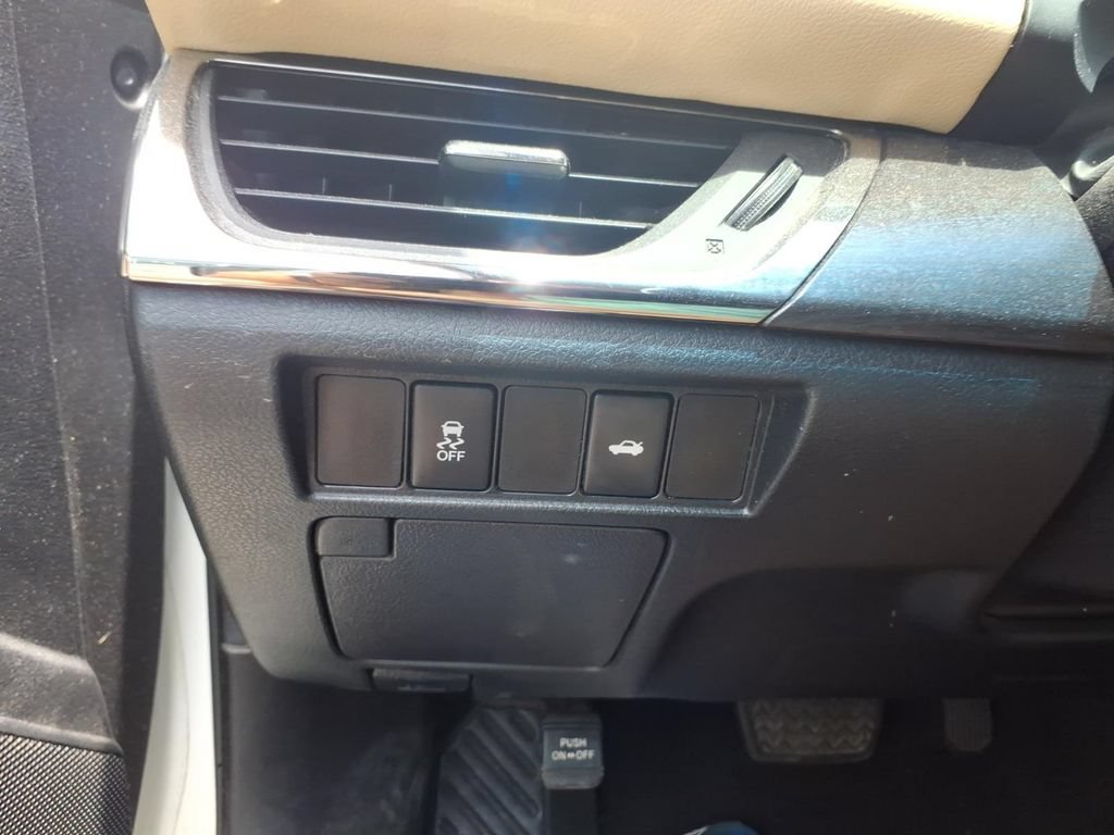 Used 2016 Toyota Avalon XLE Plus FWD image 11