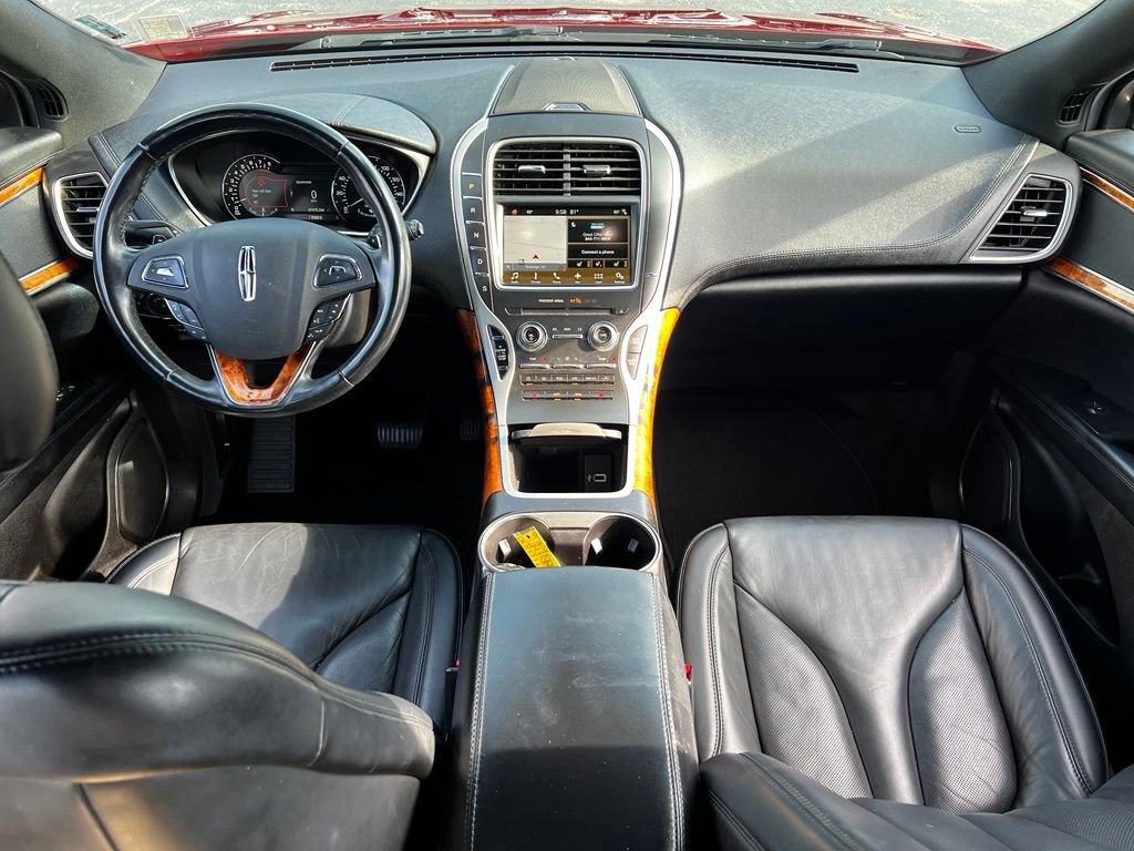 Used 2017 Lincoln MKX Select w/ Select Plus Package FWD image 16