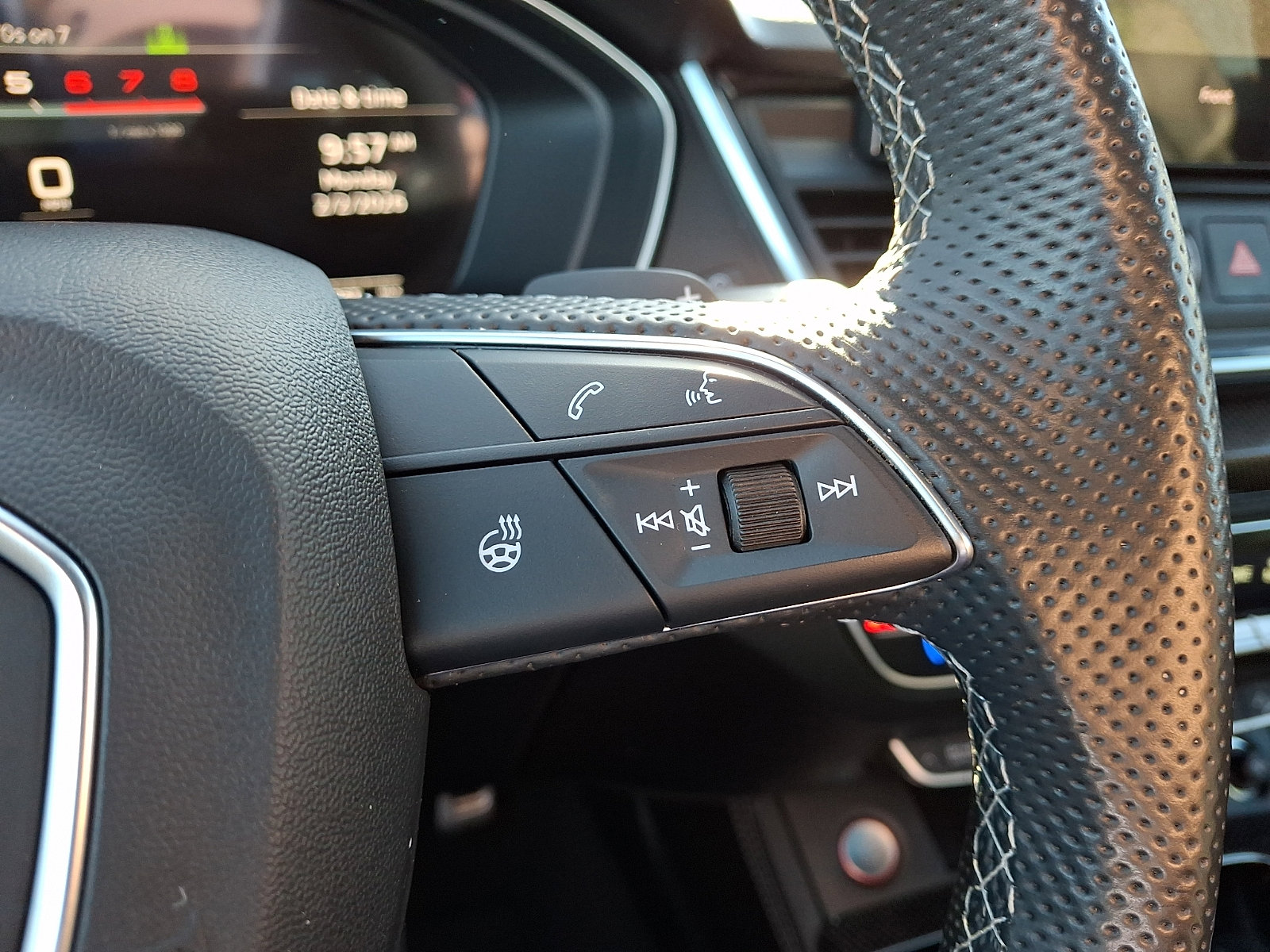 Used 2022 Audi SQ5 Premium Plus image 21