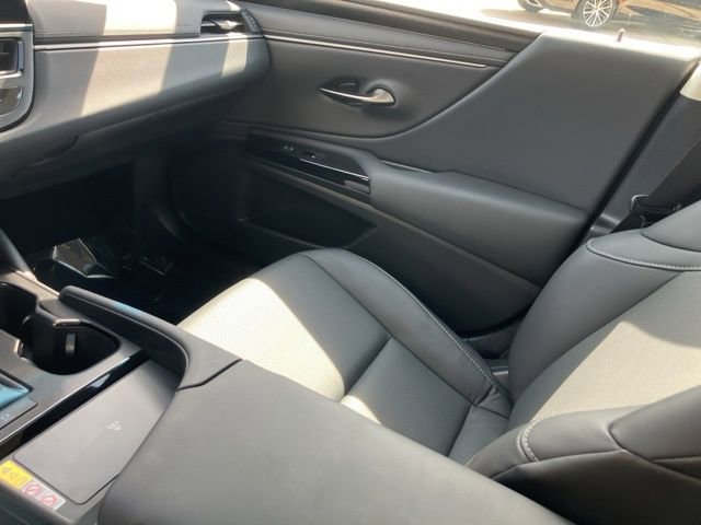 Used 2025 Lexus ES 350 w/ Premium Package image 25