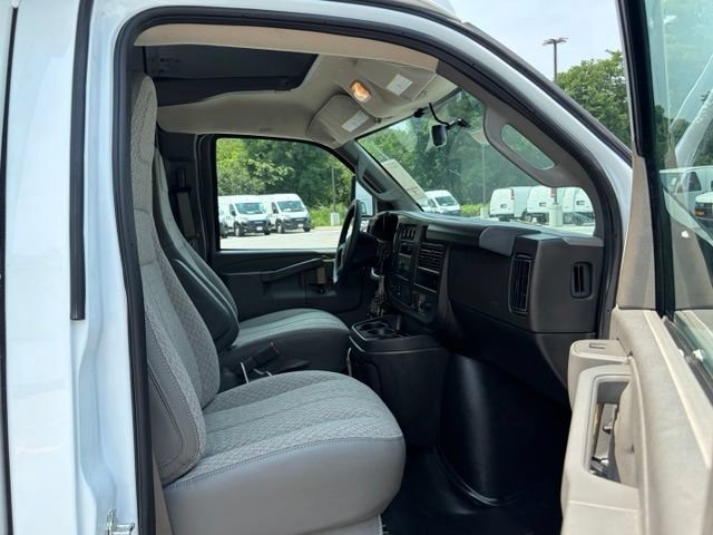 New 2026 Chevrolet Express 3500 w/ Power Convenience Package RWD image 27