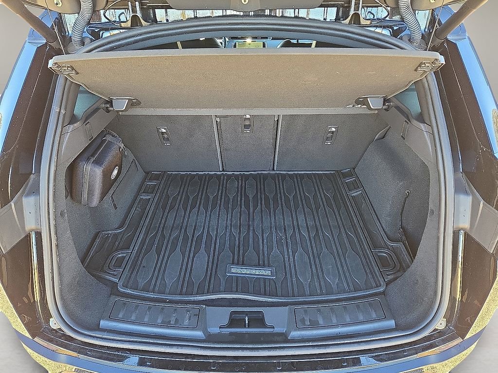 Used 2023 Land Rover Range Rover Evoque SE image 13