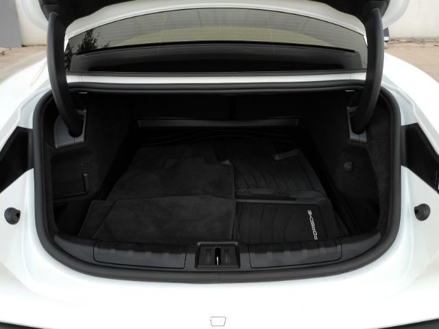 Used 2023 Porsche Taycan w/ Premium Package image 31