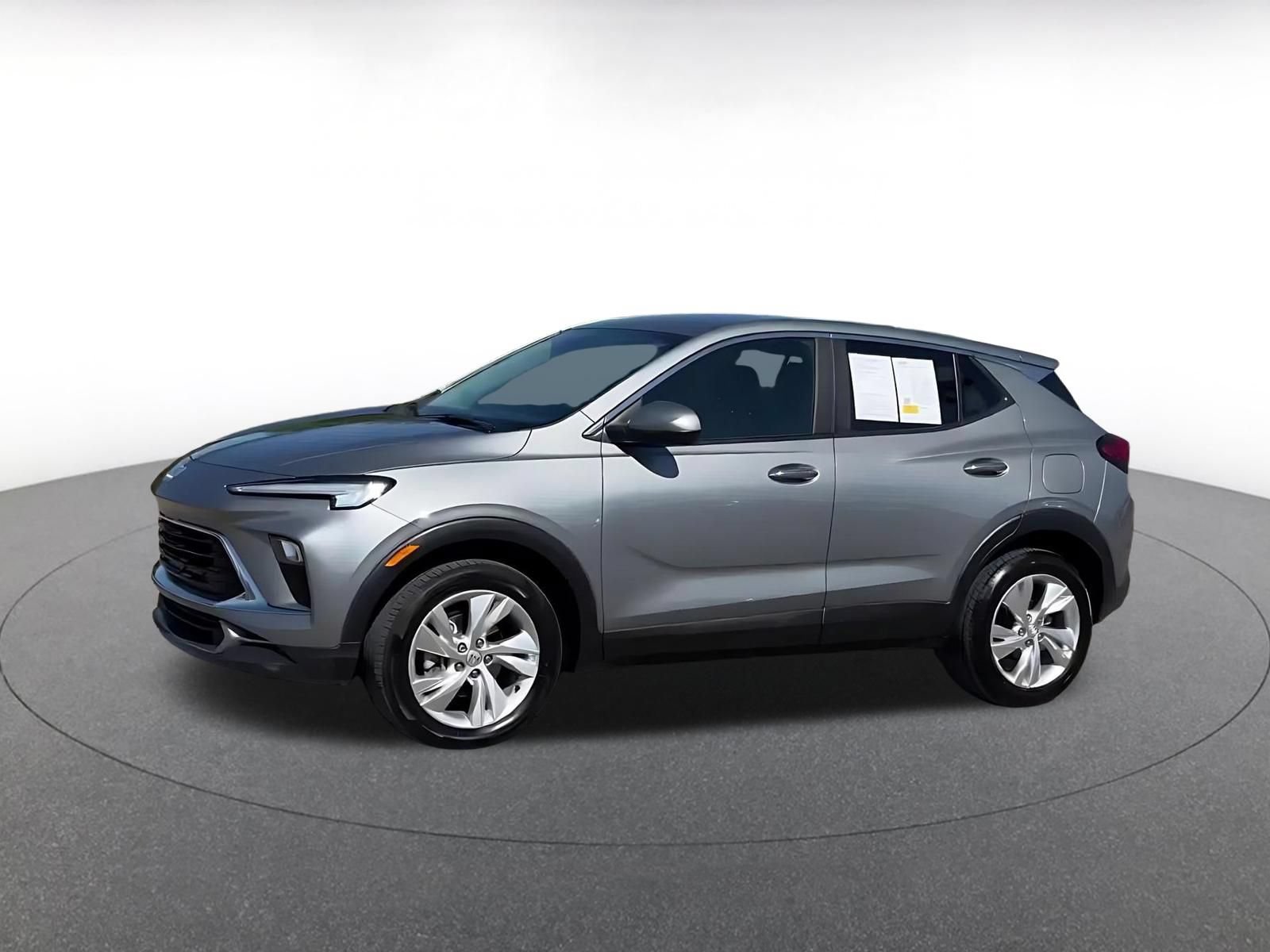 Used 2025 Buick Encore GX Preferred AWD/4WD image 7