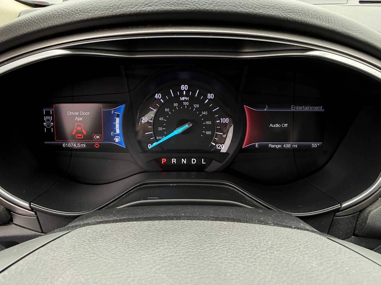 Used 2020 Ford Fusion SE FWD image 18