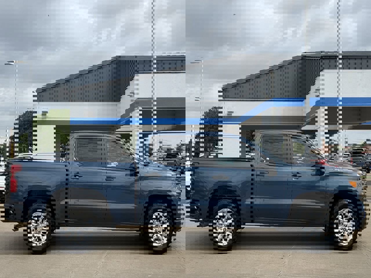 Certified 2024 Chevrolet Silverado 1500 Custom RWD image 3