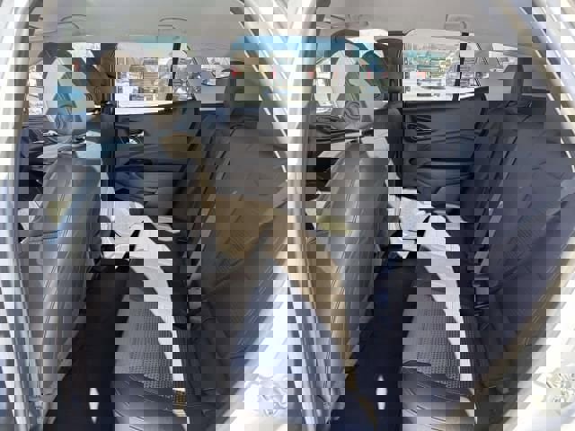 Used 2025 Chevrolet Trax LT FWD image 12