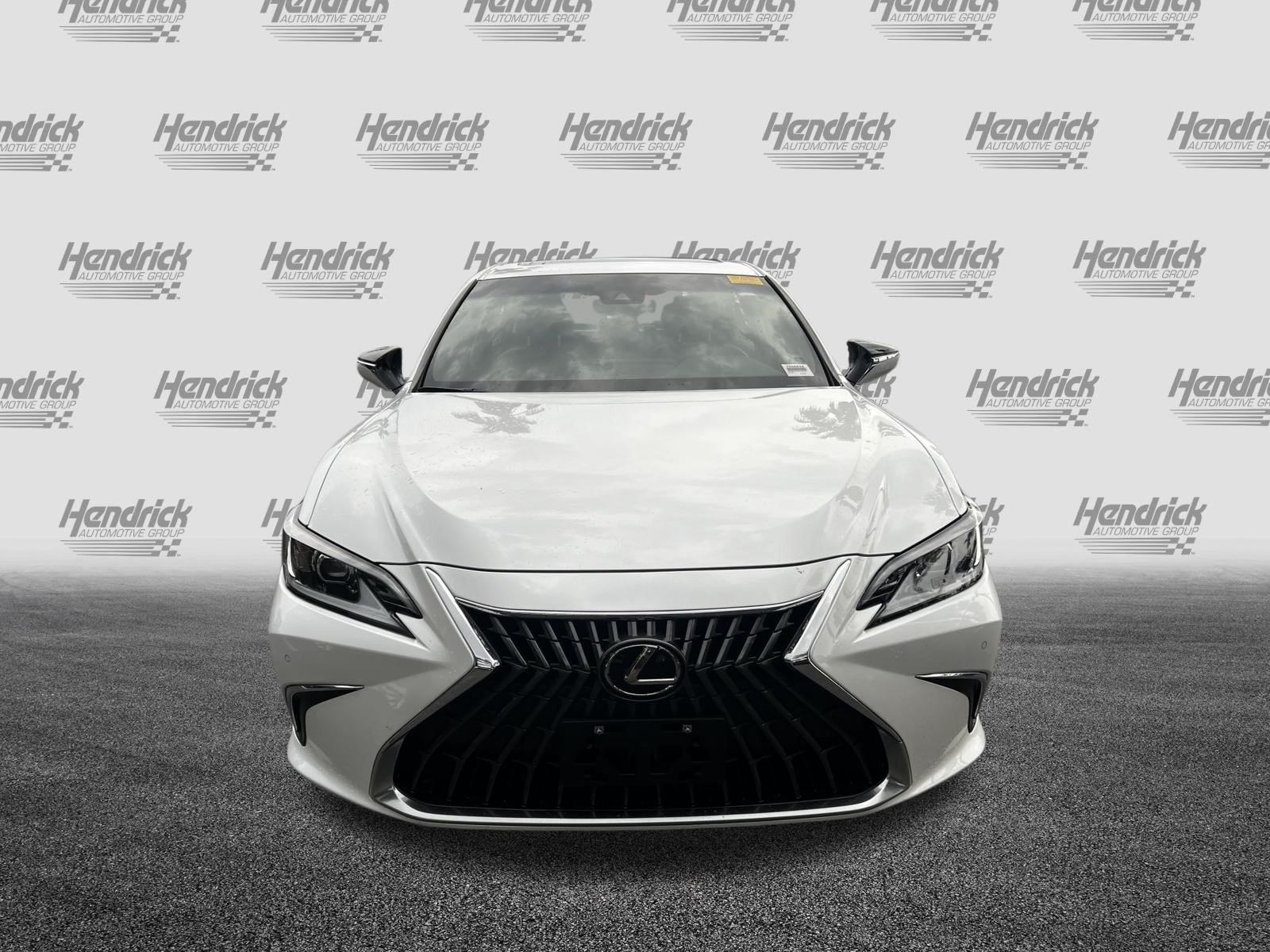 Used 2023 Lexus ES 350 w/ Premium Package FWD image 3