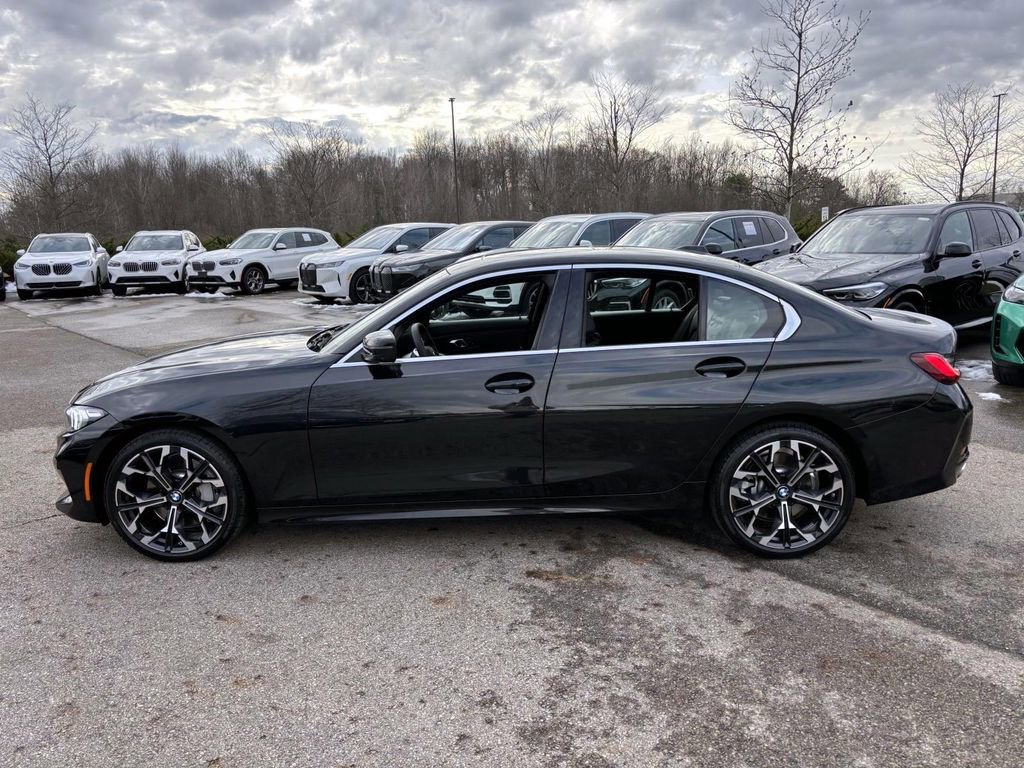 Certified 2025 BMW 330i xDrive Sedan image 4