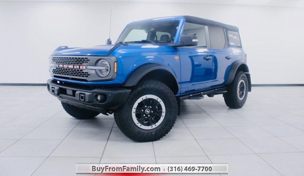 Used 2023 Ford Bronco Badlands image 1