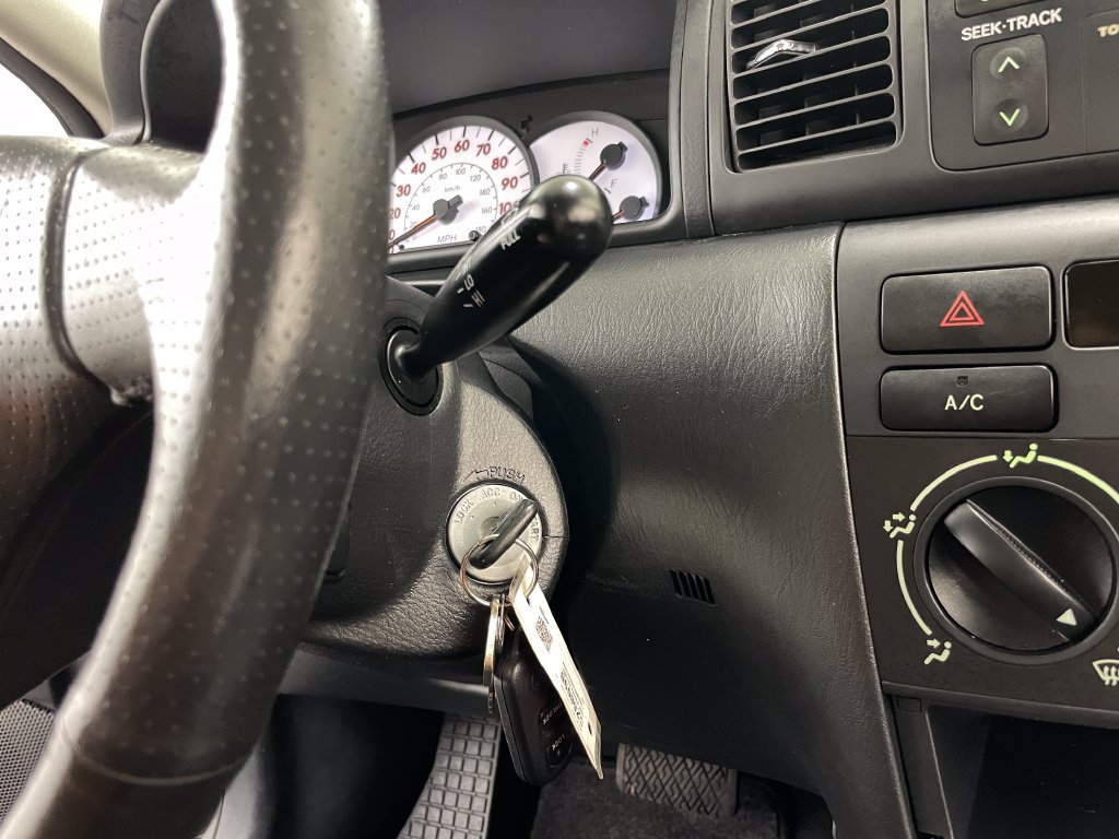 Used 2004 Toyota Corolla CE FWD image 22