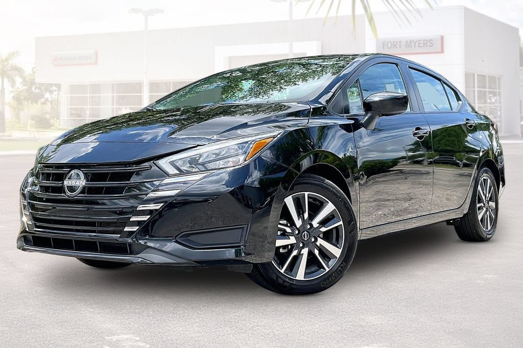 Used 2025 Nissan Versa SV FWD image 28