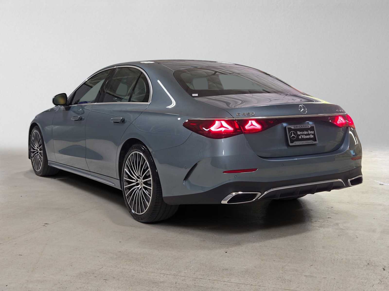 Certified 2026 Mercedes-Benz E 450 4MATIC Sedan image 5