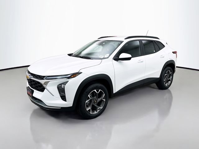 New 2026 Chevrolet Trax LT w/ Driver Confidence Package image 3