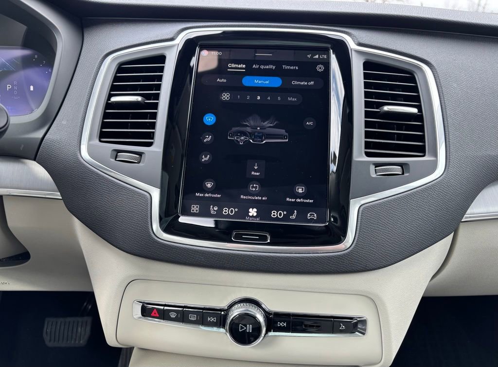 Certified 2024 Volvo XC90 B5 Core w/ Protection Package Premier image 13