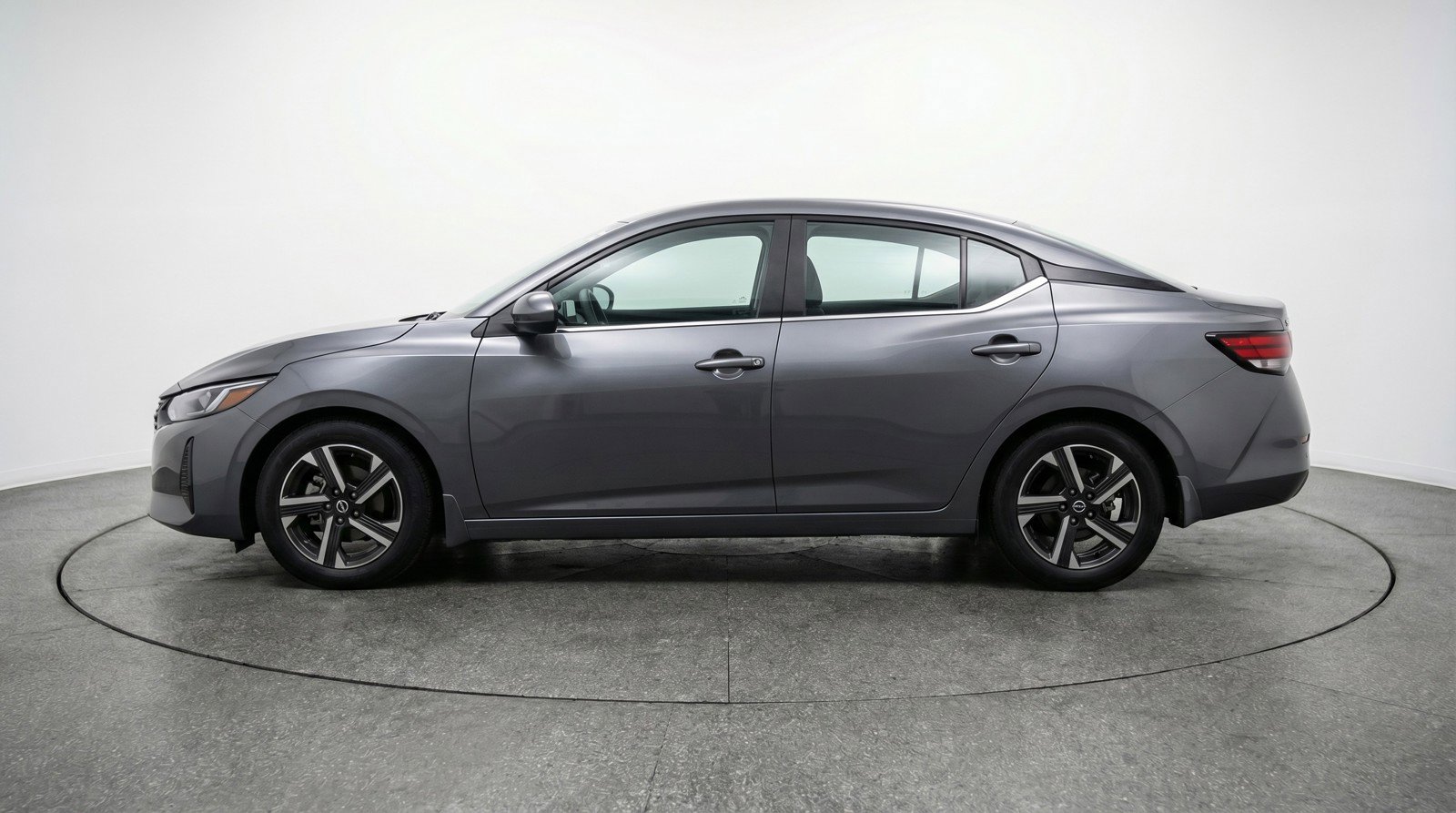 Used 2025 Nissan Sentra SV image 5