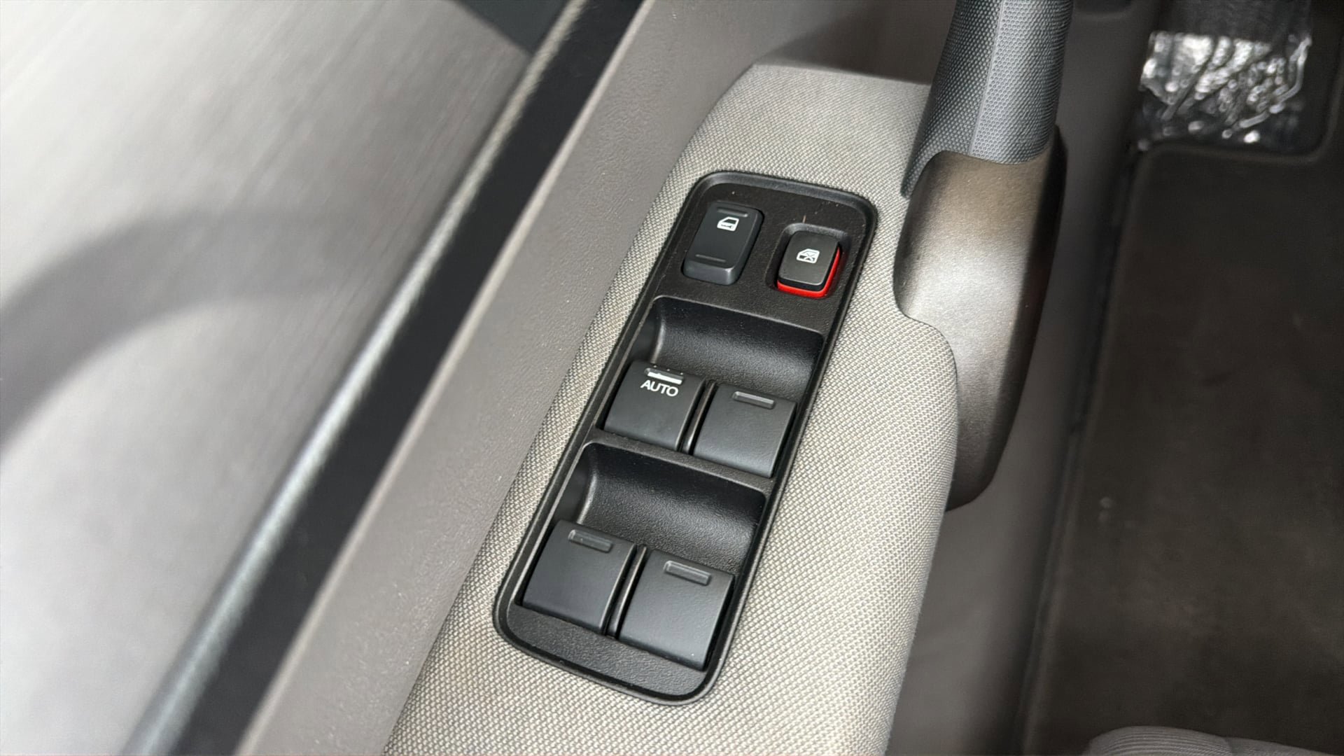 Used 2010 Honda CR-V LX image 19