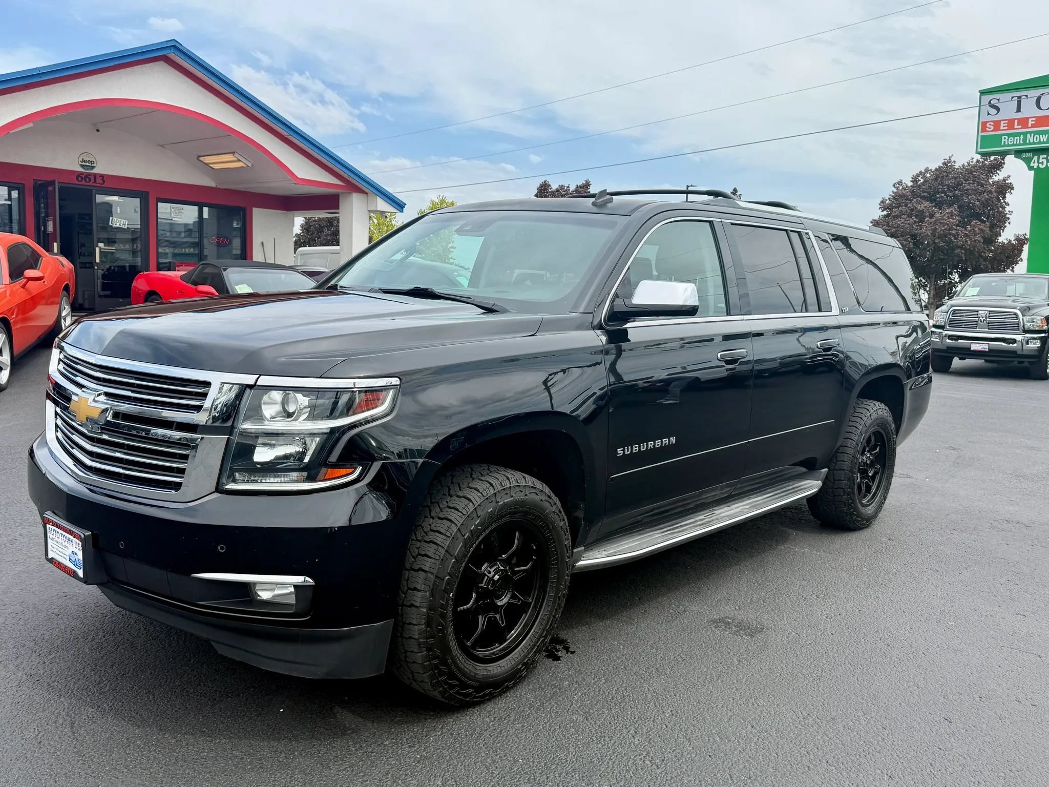 Used 2015 Chevrolet Suburban LTZ w/ Max Trailering Package AWD/4WD image 1