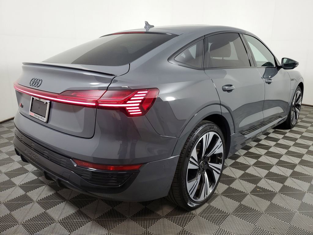 Certified 2024 Audi Q8 e-tron Prestige w/ Prestige Package AWD/4WD image 5