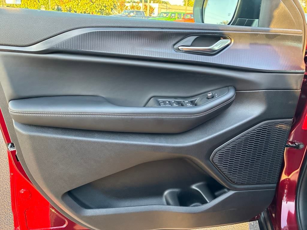 New 2025 Jeep Grand Cherokee L Laredo w/ Luxury Tech Group I AWD/4WD image 11